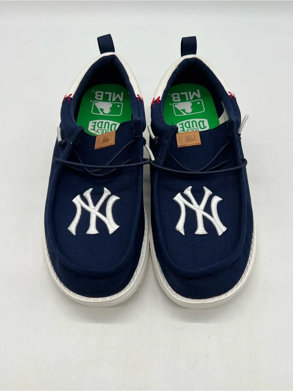 Rare Hey Dude Wally Men's Sz 9 Blue White Funk MLB Yankees Slip On Shoes.